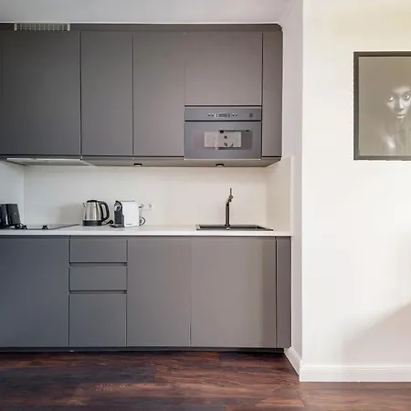 Lägenhet Des Roses Place Des Martyrs Hyper Centre Schieren